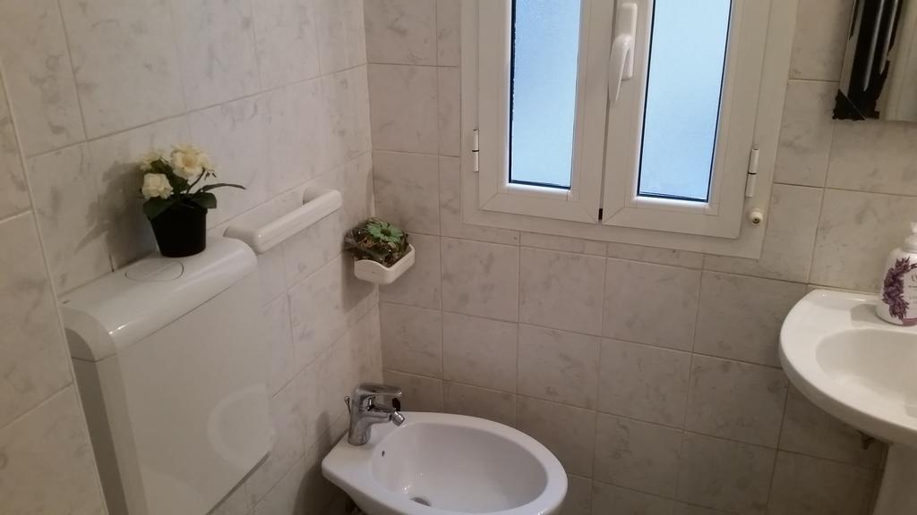 Holiday home Casa Vacanze Nonno Giulio *