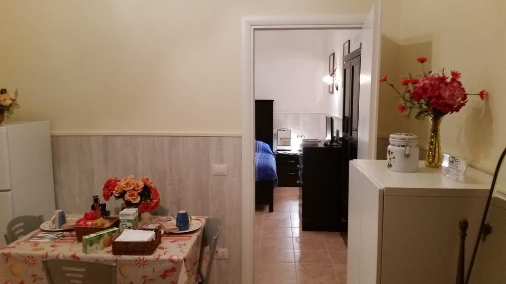 Holiday home Casa Vacanze Nonno Giulio *